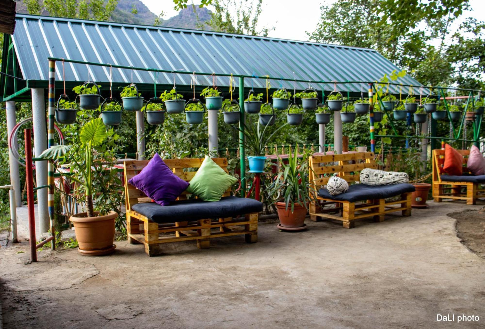 Отель Tereza Glamping Sanain Экстерьер фото
